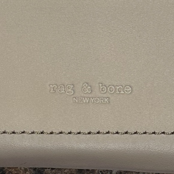 Rag & Bone Atlas Convertible Crossbody Leather Light Khaki Orange Interior - Picture 6 of 13